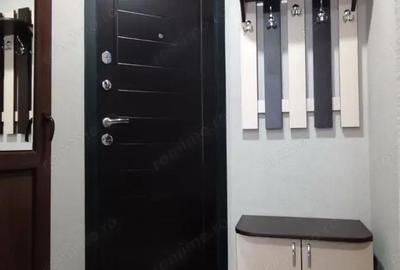 Garsonieră decomandată în Gorjului