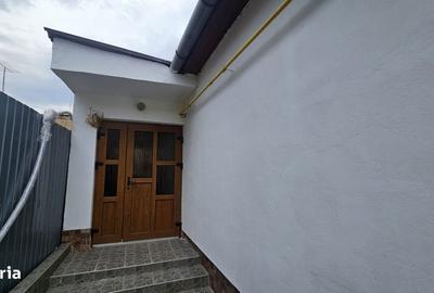 Casă cu 3 camere cu Teren 130 Mp în Central - 10