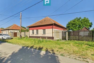 Casă cu 3 camere cu Teren 2067 Mp în Vărșand - 4