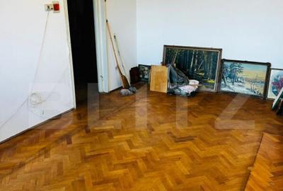 Apartament de vanzare, cu 2 camere, 47 mp, renovabil, zona L - 7