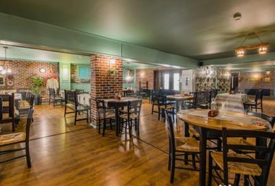 Spațiu comercial, de 1,100 mp, în Nord - 14