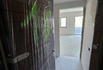 Garsonieră decomandată în Baza 3 - 5