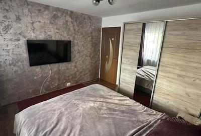 Apartament cu 3 camere decomandat în Iara - 1