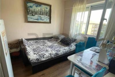 Apartament cu 3 camere semidecomandat în Rogerius - 4