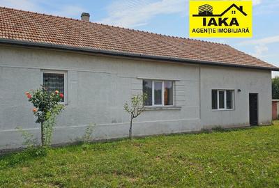Apa, casa P+M,14 ari teren