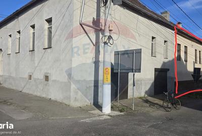 Casă cu 3 camere cu Teren 847 Mp în Central - 4