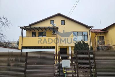 Casă individuală cu 8 camere cu Canalizare în Republicii - 1