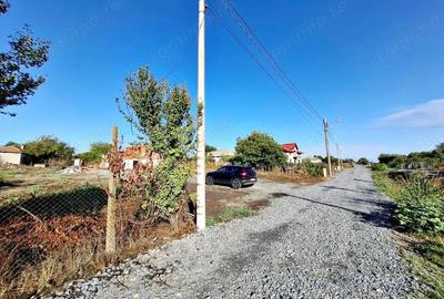 Teren de 1480 mp, în 23 August - 6