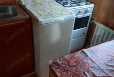 Inchiriez garsoniera zona Decebal-Sovata etaj 2 - 1