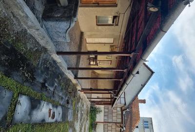 Casă cu 4 camere în Central - 3