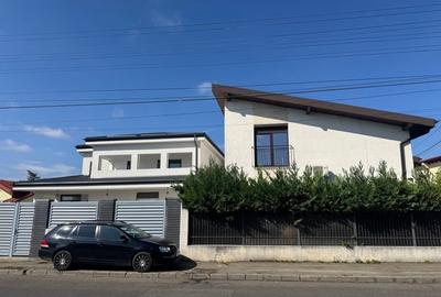 Casă individuală cu 5 camere cu Teren 300 Mp în Central - 1