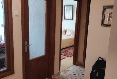 Apartament cu 3 camere decomandat, mobilat în Tomis III - 8