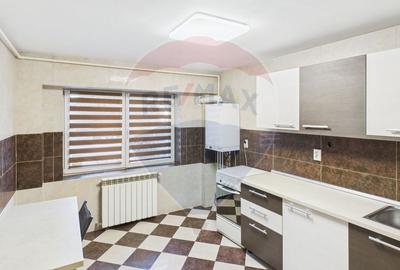 Apartament cu 5 camere decomandat în Tineretului - 13