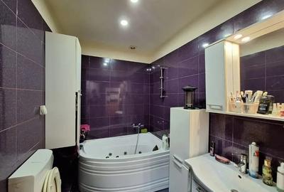 Casă cu 4 camere cu Teren 270 Mp în Central - 1