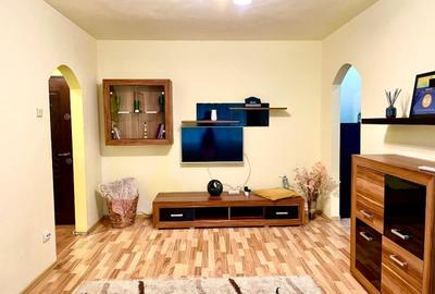 Apartament cu 2 camere semidecomandat, mobilat în P-ța Muncii - 4