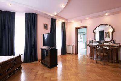 Parcul Carol, vilă impresionantă 700 mp și teren de 720 mp, Metrou 8 minute - 9