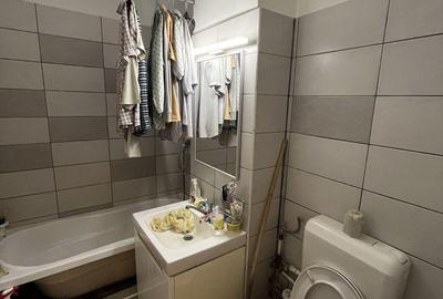 Apartament cu 3 camere decomandat în Ultracentral