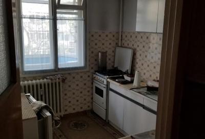 Apartament 2 camere str Ramnicu Sarat 31 Sec 3 Balcon generos 12 mp - comision 0 - 5