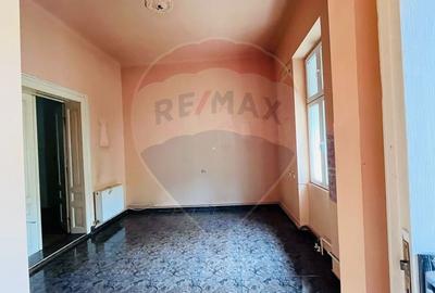 Casă individuală cu 3 camere cu Canalizare în Eminescu - 8