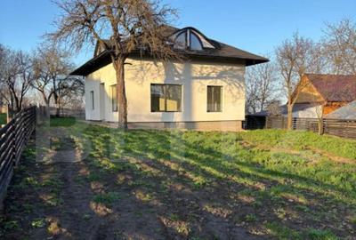 Casă cu 7 camere cu Teren 900 Mp în Central - 8