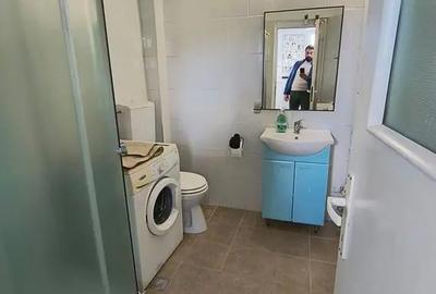 Apartament cu 2 camere semidecomandat, mobilat în Romană