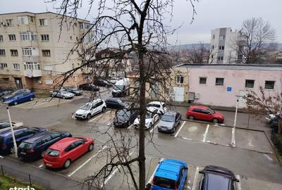 Apartament cu 3 camere decomandat, mobilat în Lăpuș Argeș - 2
