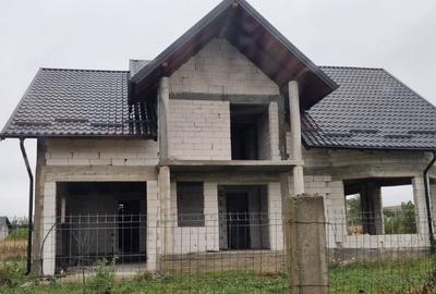 Casă spațioasă cu grădină generoasă de 12 ari – ideală pentru familie! - 3