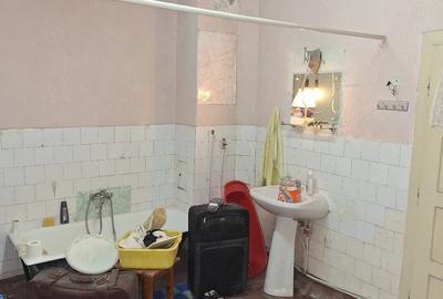 Casă cu 3 camere cu Teren 110 Mp în Central - 3