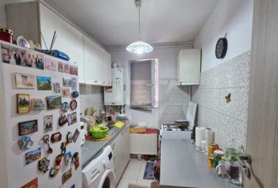 APARTAMENT CU 2 CAMERE LA DEMISOL IN CARTIERUL 1 DECEMBRIE - 2