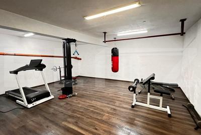 Casa la rosu 4 camere, 169mp, piata Pacurari - 1