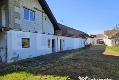 Casă cu 7 camere cu Teren 2828 Mp în Central - 15