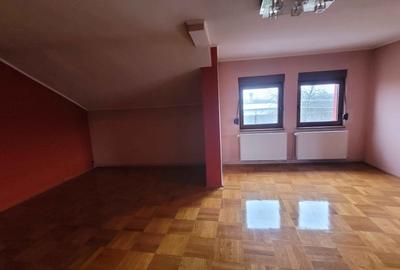 Imobil cu 3 case:C1 -3 nivele;C2-2nivele;C4-1 nivel;C3;C5;Piscina;Foisor - 12