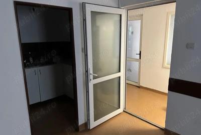 Spațiu comercial, de 53 mp, în Central - 2