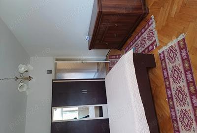 Inchiriez apartament 2 camere , decomandat - 2