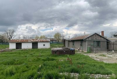 Casă cu 5 camere cu Teren 2100 Mp în Scorțaru Vechi - 7