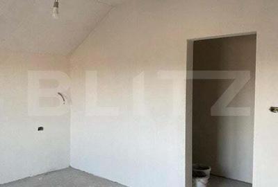 Casă cu 5 camere cu Teren 500 Mp în Central - 8