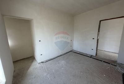 Casă cu 4 camere cu Teren 470 Mp în Câmpineanca - 21