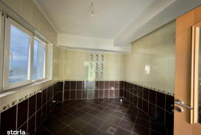 Apartament cu 4 camere în Central - 13