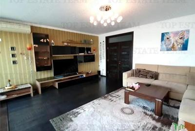 Apartament cu 3 camere decomandat în Sat Vacanță - 8