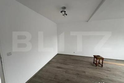 Casă cu 5 camere cu Teren 357 Mp în 14 Mai - 1