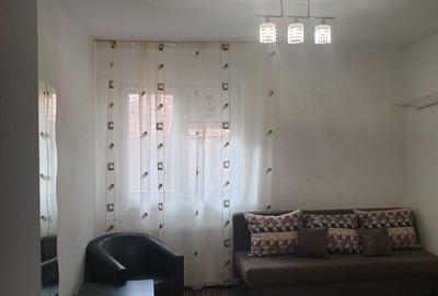 Apartament cu 2 camere semidecomandat în Berceni - 2