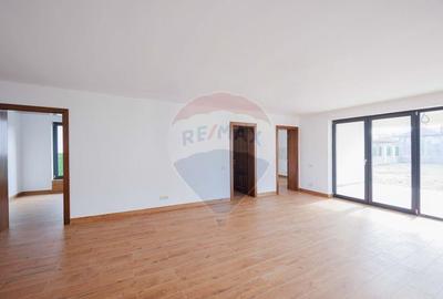 Casa de vanzare pe un nivel in Cartierul Tineretului, ... - 11