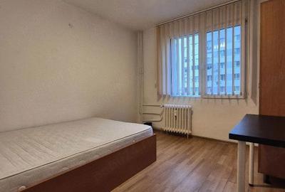 Apartament cu 3 camere decomandat în Sălăjan - 4