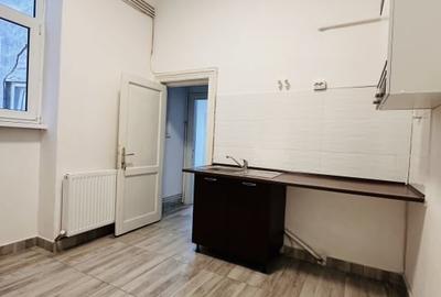 Apartament cu 3 camere semidecomandat în Romană - 7