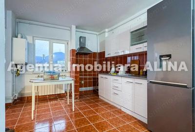 Apartament cu 2 camere decomandat în Decebal - 12