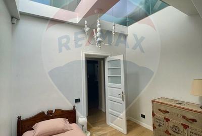 Apartament cu 4 camere în Capitale - 1