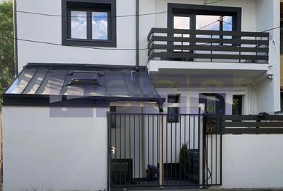 Apartament cu 4 camere, mobilat în Bucureștii Noi