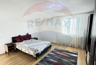 Apartament cu 3 camere semidecomandat în Central - 8