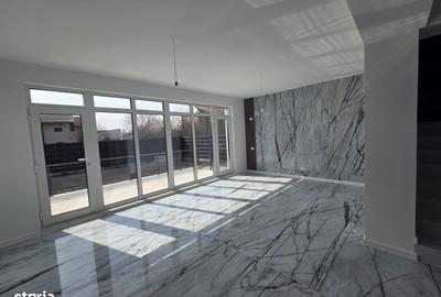 Casă cu 4 camere cu Teren 311 Mp în Central
