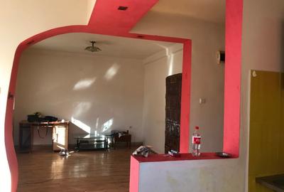 Casă cu 3 camere în Ineu - 1